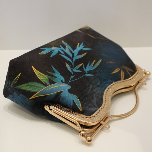 Vintage Brass Japanese bag, handmade bag, evening clutch, clutch bag, clutches - Picture 5 of 8